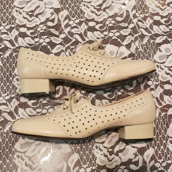 Vintage Cottagecore Coquette Cream Beige Shoes - Picture 3 of 7